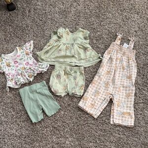 Disney Adorable Baby Clothing Set with Floral and Plaid Patterns